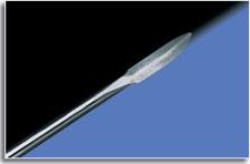 Нож артроскопический хирургический копьевидный длиной 220 мм, длиной лезвия 8 мм.